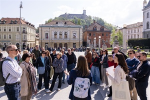 Slika: Skupina za transformativno prometno načrtovanje UIRS na festivalu OHS